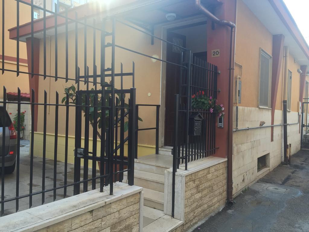 Ferienwohnung Casa Commenda Brindisi Zimmer foto